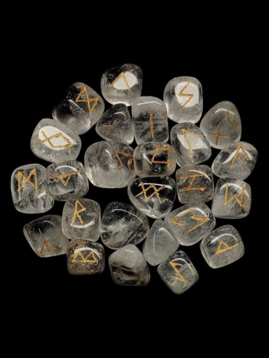 Runas Vikingas de Cuarzo Blanco